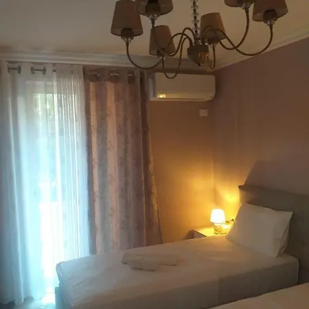Gesapartment Apartamento Tirana