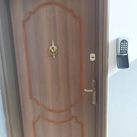 Gesapartment * ティラナ